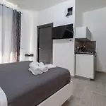 Πανσιόν 4 3*