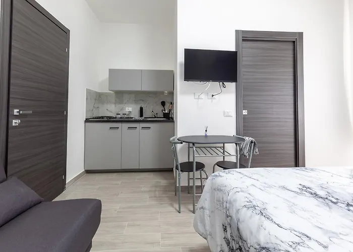 4 Πανσιόν Αγκριτζέντο